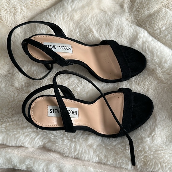 Black sandals - Picture 3 of 3